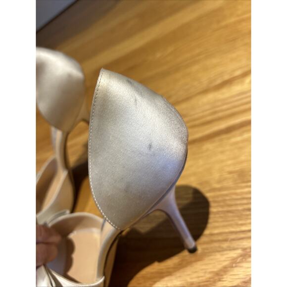 Manolo Blahnik cream satin D'orsay stiletto's 41 1/2 bow peep tow Italy New - Picture 10 of 16